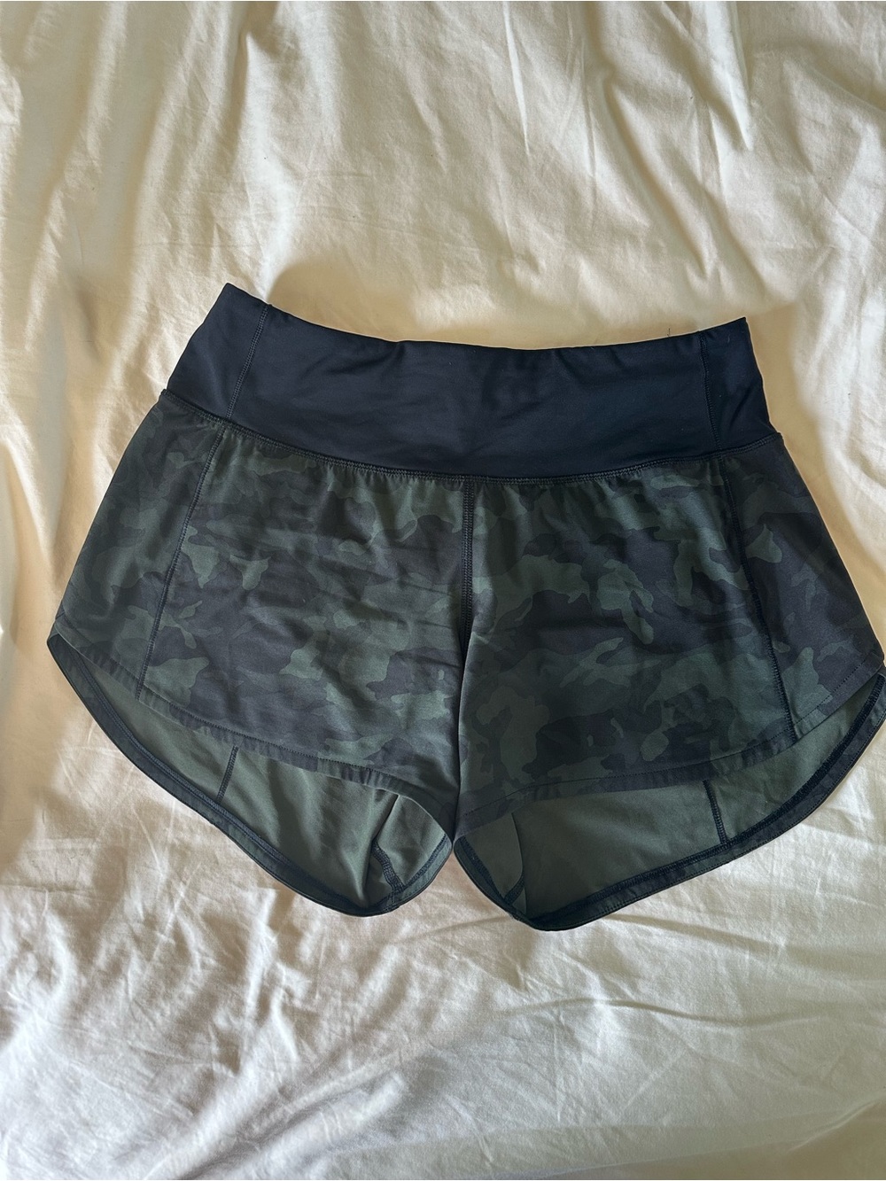 Lululemon women’s Green and Black Camo Athletic Shorts
